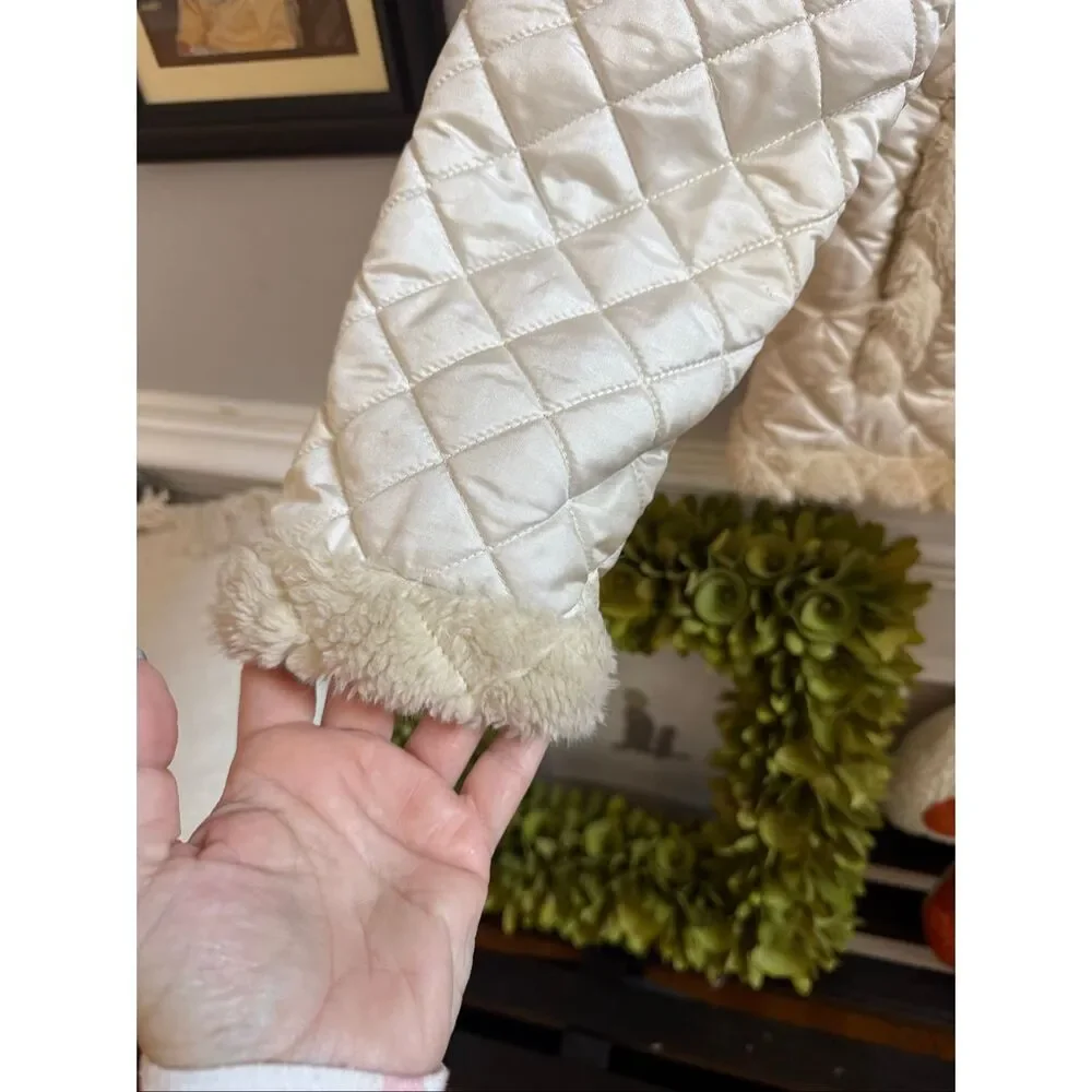 Athleta Dakani Winter White Quilted Faux Sherpa Jacket sz XL EUC - Picture 2 of 7